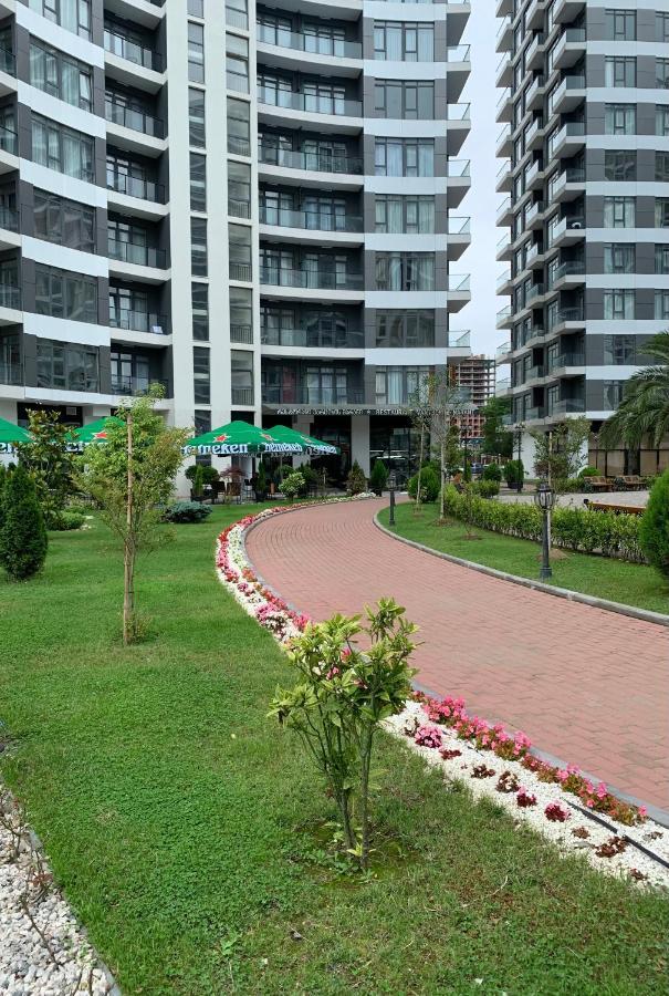 White Sails Apartment Batumi Eksteriør bilde
