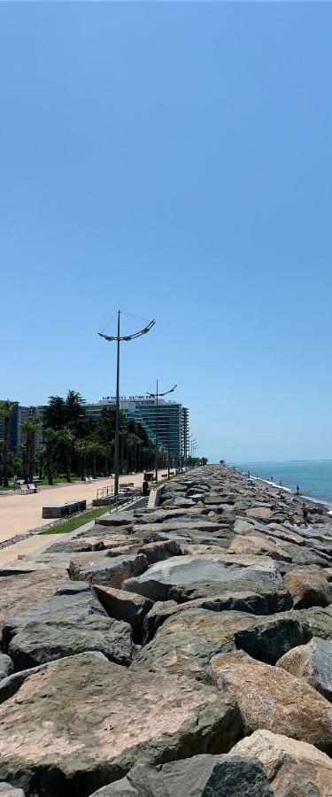 White Sails Apartment Batumi Eksteriør bilde